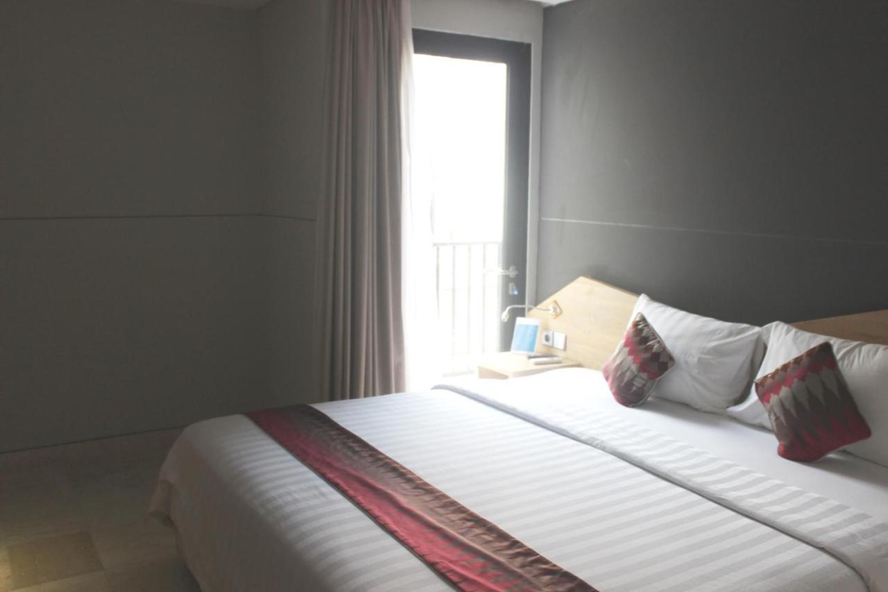 D'Max Hotel & Convention Lombok Praya Luaran gambar