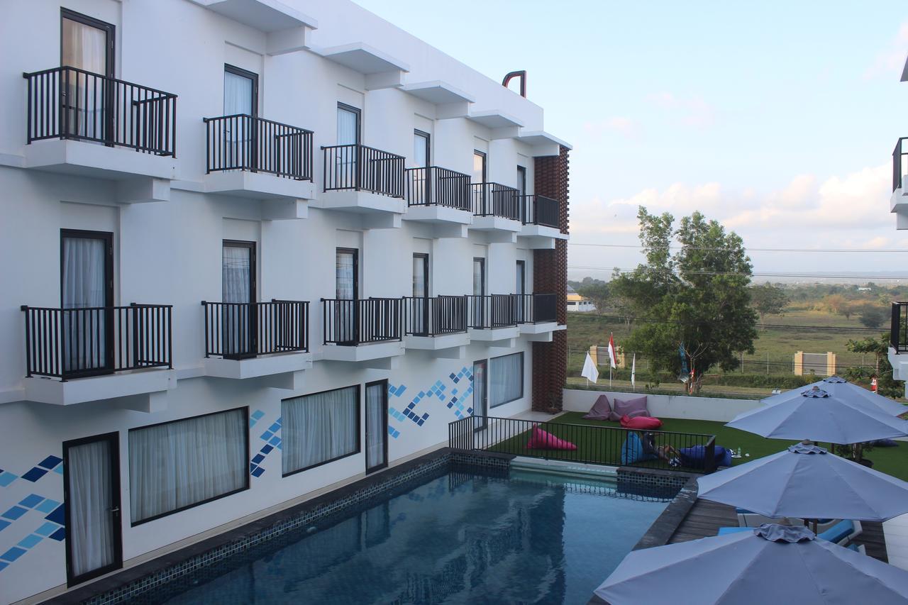 D'Max Hotel & Convention Lombok Praya Luaran gambar