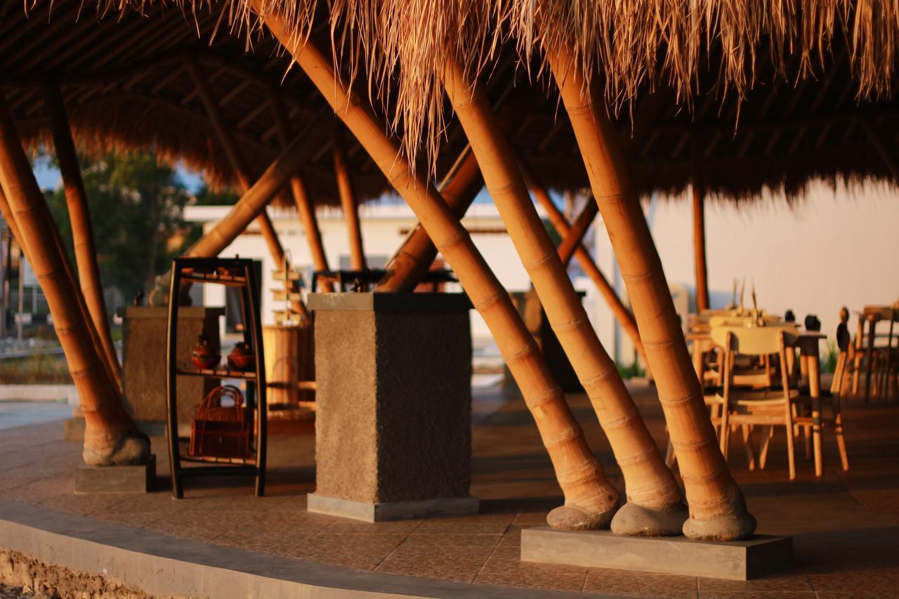 D'Max Hotel & Convention Lombok Praya Luaran gambar