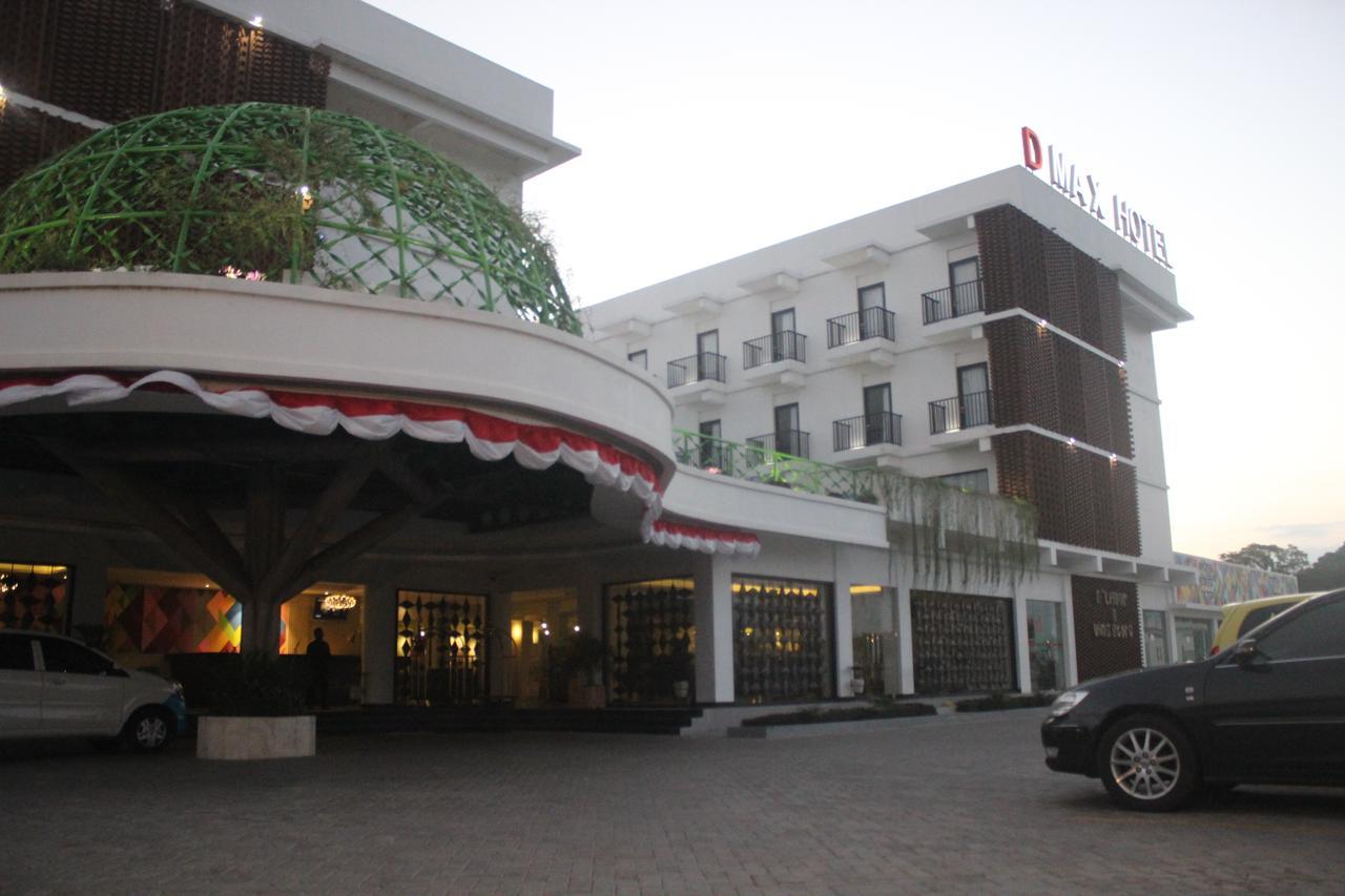 D'Max Hotel & Convention Lombok Praya Luaran gambar